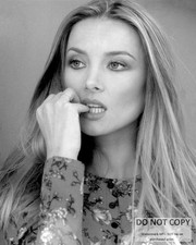 ACTRESS BARBARA BOUCHET - 8X10