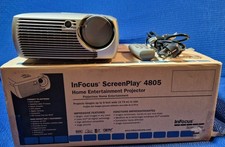 VIDEOPROIETTORE INFOCUS 4805 SCREENPLAY 4805 in ottimo stato , usato solo 85 ore