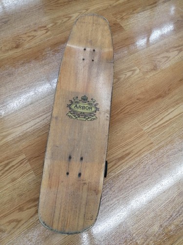 Modello skateboard surf - di,