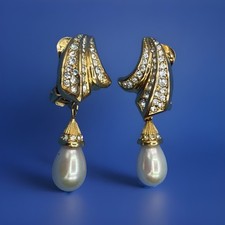 Orecchini pendenti perle