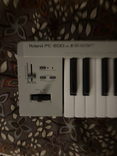 Roland 200 mkii - roland, pc-200