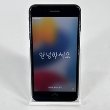 Apple iphone plus jet black - 7,