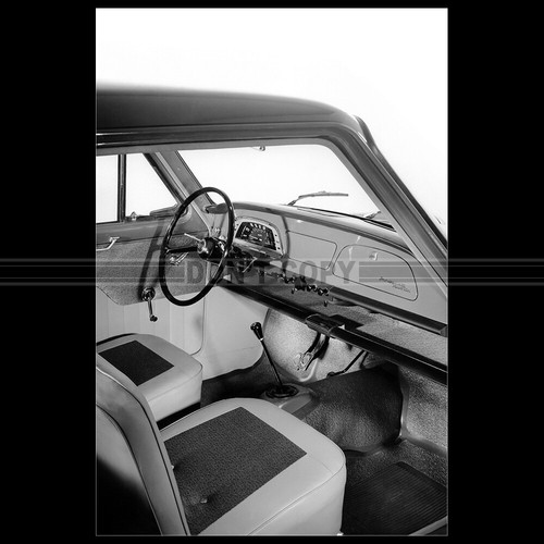 Photo 034656 innocenti - photo,
