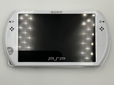 Sony PSP GO-16GB-W/ Charger