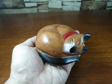 Statua statuina gattino in legno che dorme arricciata fatta a mano legno inta...