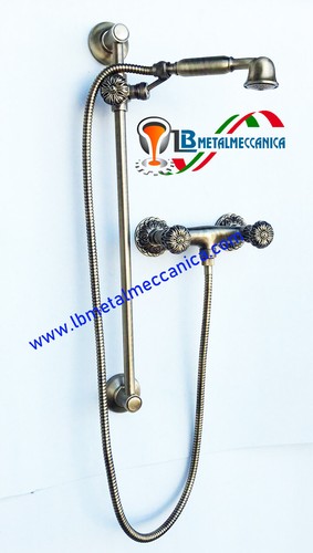 Rubinetto,Gruppo,doccia,parete