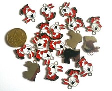 Lot de 22 Pendentifs - Lapin Rouge et Blanc - Métal -