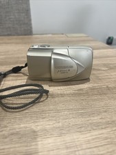 Olympus MJU II Zoom 115 fotocamera vintage 35 mm punta e scatta.