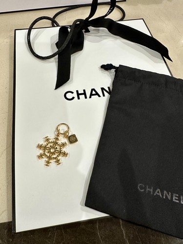 Charm chanel tono - charm, oro