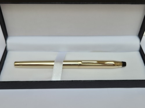 Vintage cross 10kt rolled gold - vintage,