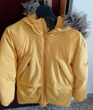 Giaccone giallo con pelliccia  Zara