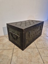 Baule Forziere in ferro bugnato