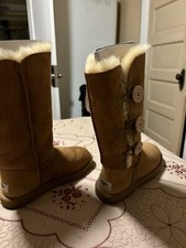 ugg bailey button triplet