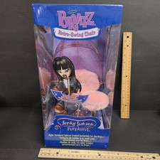 Bratz Retro Swing EGG SEDIA A DONDOLO con poggiapiedi ottomana NUOVA NUOVA CON SCATOLA scatola imperfetta