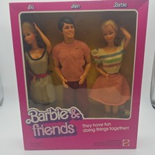 BK~ BAMBOLA BARBIE NUOVA CON