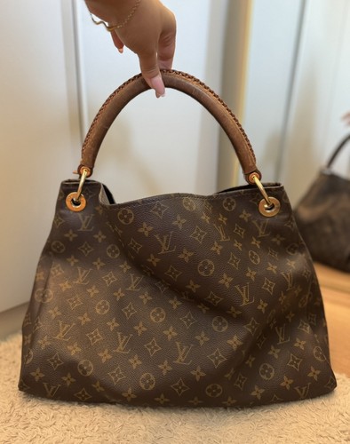 Monogramma louis vuitton - louis, artsy