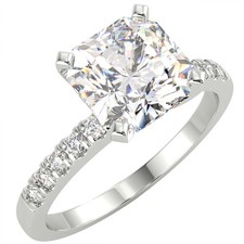 Anello di Fidanzamento 2,04 Ct Taglio Radiante VS1/E Solitario Pavè Diamante Oro Bianco 14K