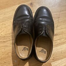 Vecchie scarpe scuola doc