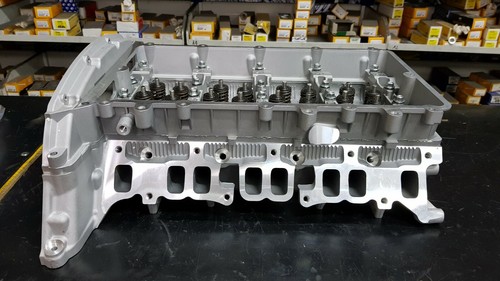Testata nuova con valvole ford - valvole,