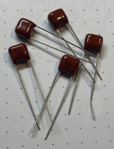 330 condensatore - 330,
