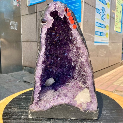 Esemplare minerale geode