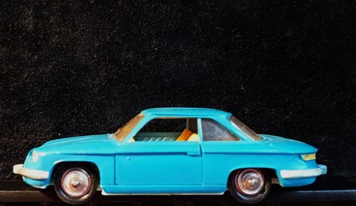 Voiture miniature panhard 24ct - voiture,