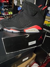 Air Jordan Retro 6 Sneakers