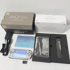 Console PSP 2000 CRISIS CORE