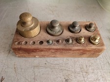 9 pesi in ottone con