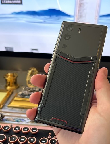 Meta vertu carbon - meta,