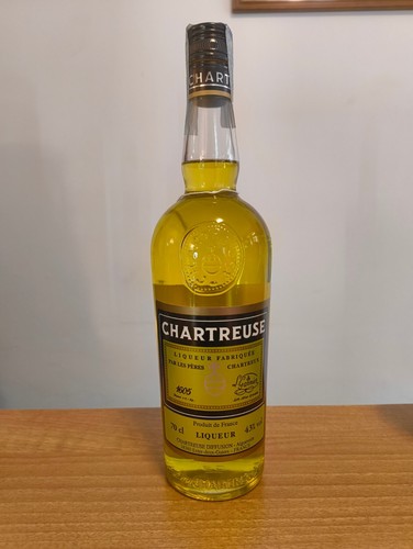 Chartreuse giallo jaune - /,
