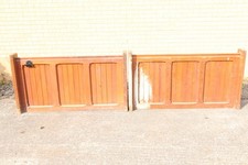 Coppia di antichi frontali da