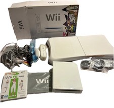 Console Nintendo WII FIT PLUS
