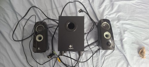 Logitech speaker system z323 - speaker,