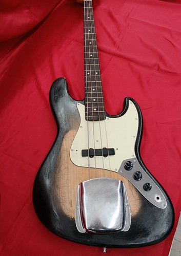Moon jb4 jazz - bass, type