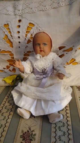 Bambola antica bebè