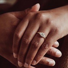 Anello di fidanzamento in oro