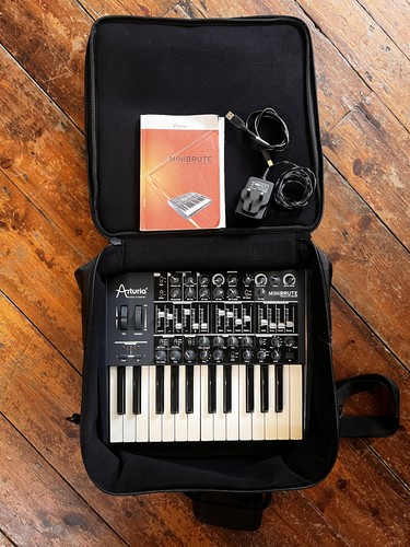 Arturia minibrute - arturia,