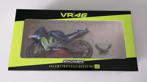 Minichamps rossi yamaha - minichamps,