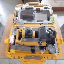 Stazione totale Topcon GM-107