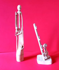 2 Small Wooden Madagascar