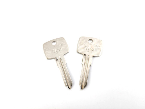 Pair mercedes benz ilco - benz, key