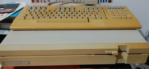 Commodore 128 tastiera - commodore, c