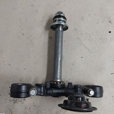 PIASTRA FORCELLA INFERIORE HONDA HORNET 600 2004