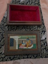 Portagioie legno ottone velluto Vintage unisex miniatura dipinta scena passoone