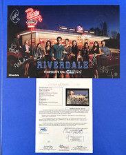 Poster fotografico firmato Riverdale Cast 11x17 10 auto Luke Perry JSA COA ZZ06725
