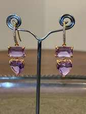 Orecchini con cristalli lavanda a cuore – bronzo pl. oro, monachella con zirconi