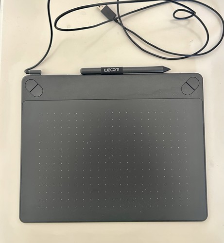 Wacom black small intuos - wacom,