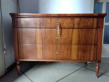 Comò a cassettoni in ciliegio