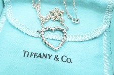 Tiffany & Co. Collana con